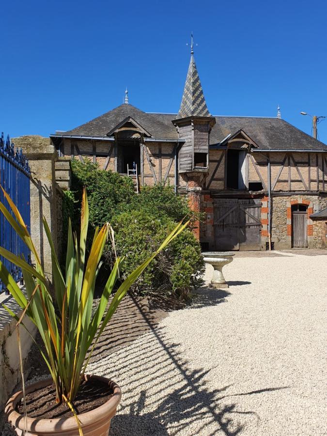 Bed and Breakfast Les 5 Escales Parthenay Exterior foto