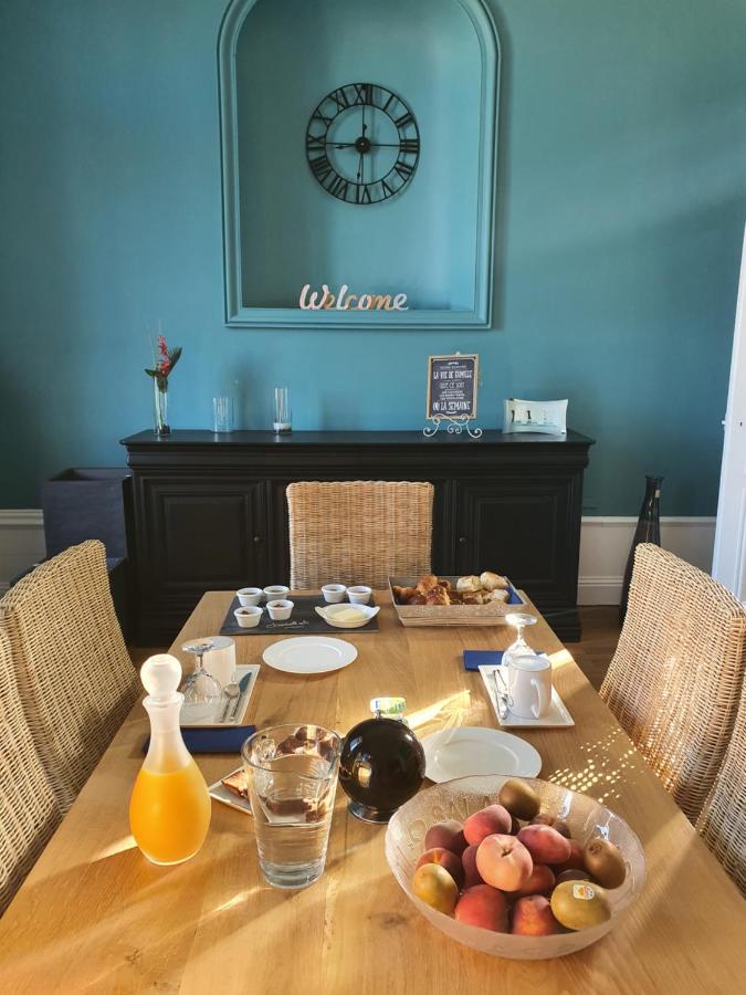 Bed and Breakfast Les 5 Escales Parthenay Exterior foto