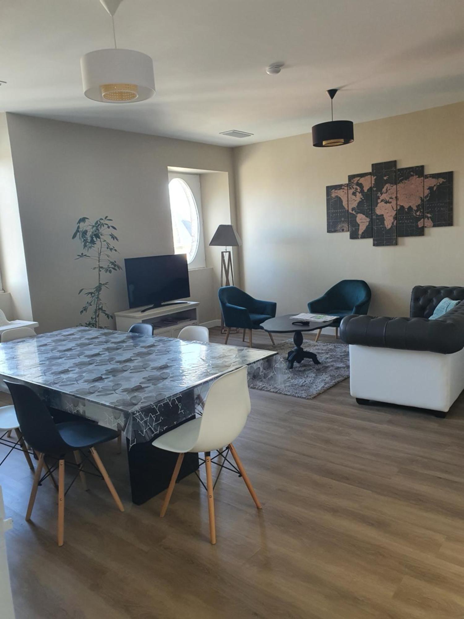 Bed and Breakfast Les 5 Escales Parthenay Exterior foto